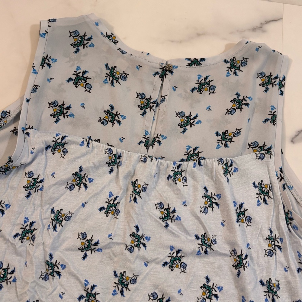 💐LOFT💐 Blue Floral Sleeveless Top - Picture 5 of 5
